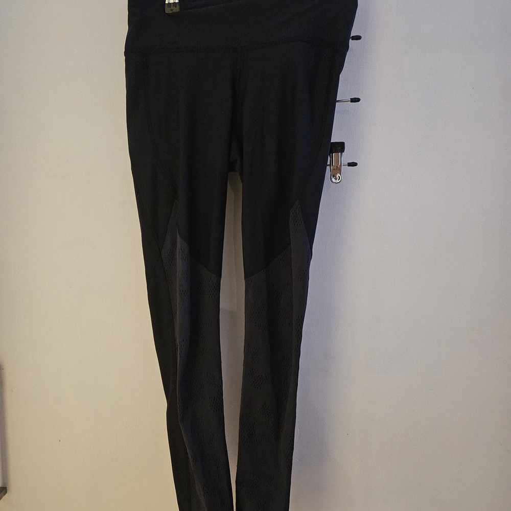 Under Armour Dark Leggings with Mesh Detail